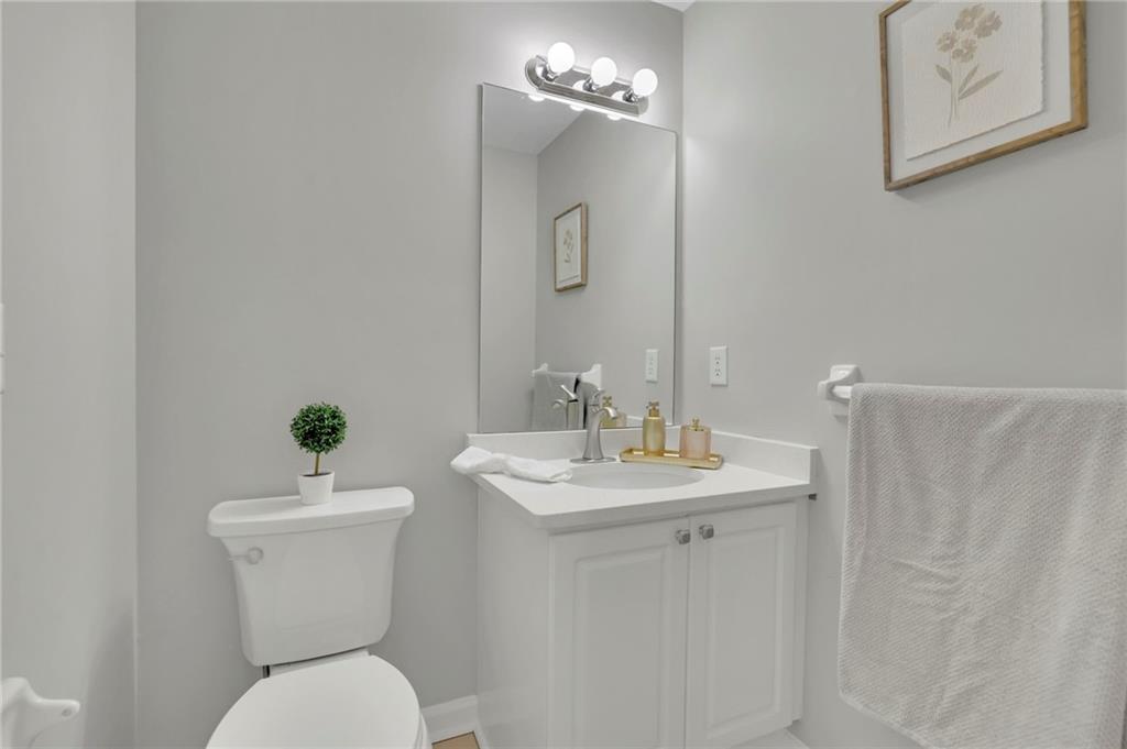 5696 Kilrush Court SE