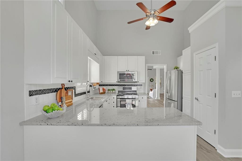 5696 Kilrush Court SE