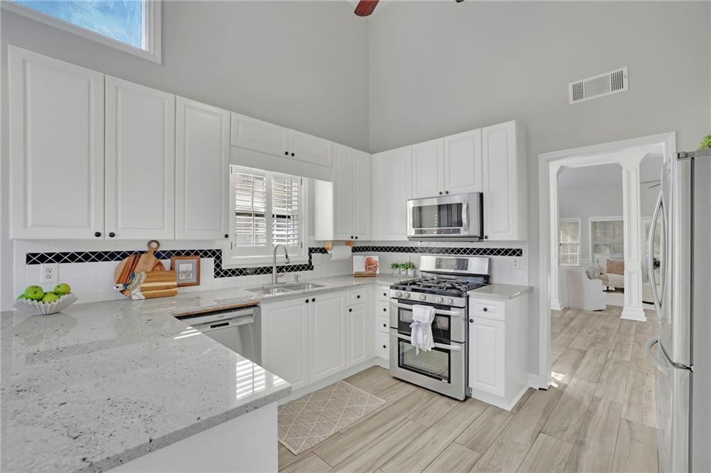 5696 Kilrush Court SE