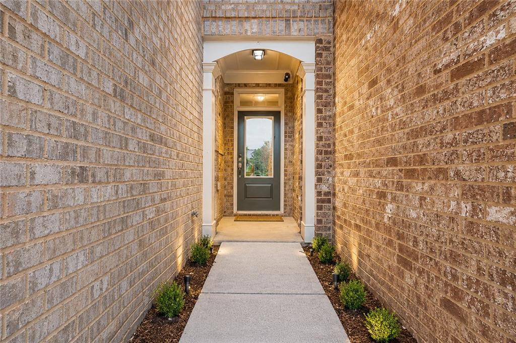 1615 Faircrest Lane