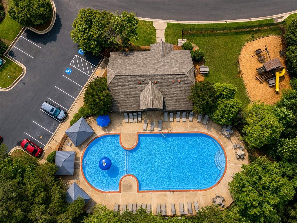 1615 Faircrest Lane