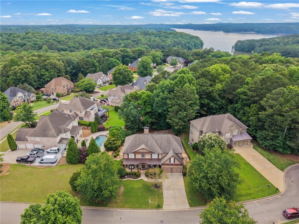 523 Waterside Court