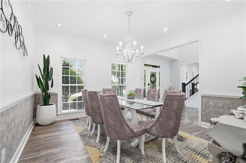 523 Waterside Court