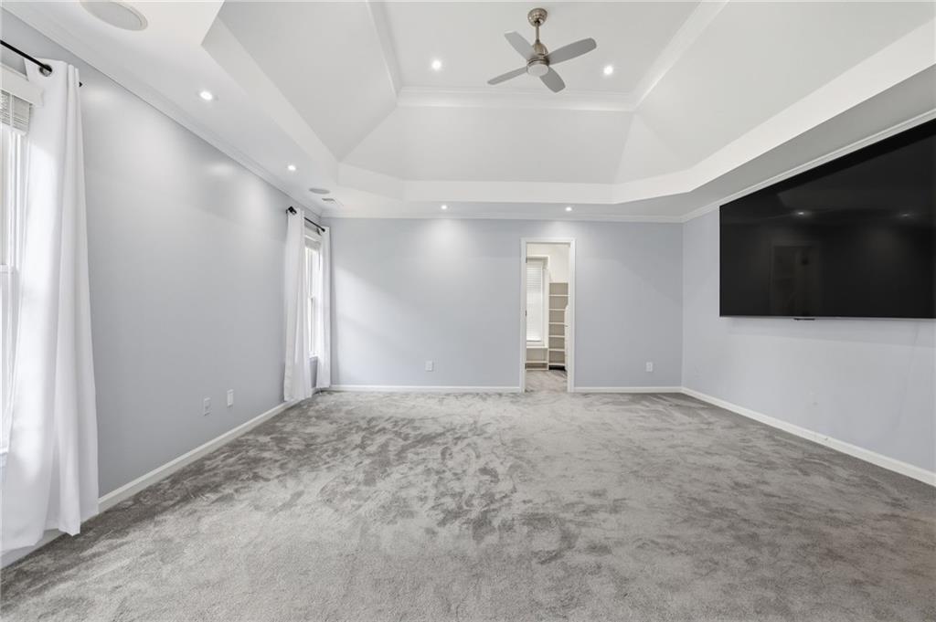 523 Waterside Court