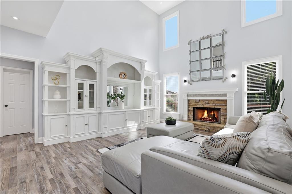 523 Waterside Court