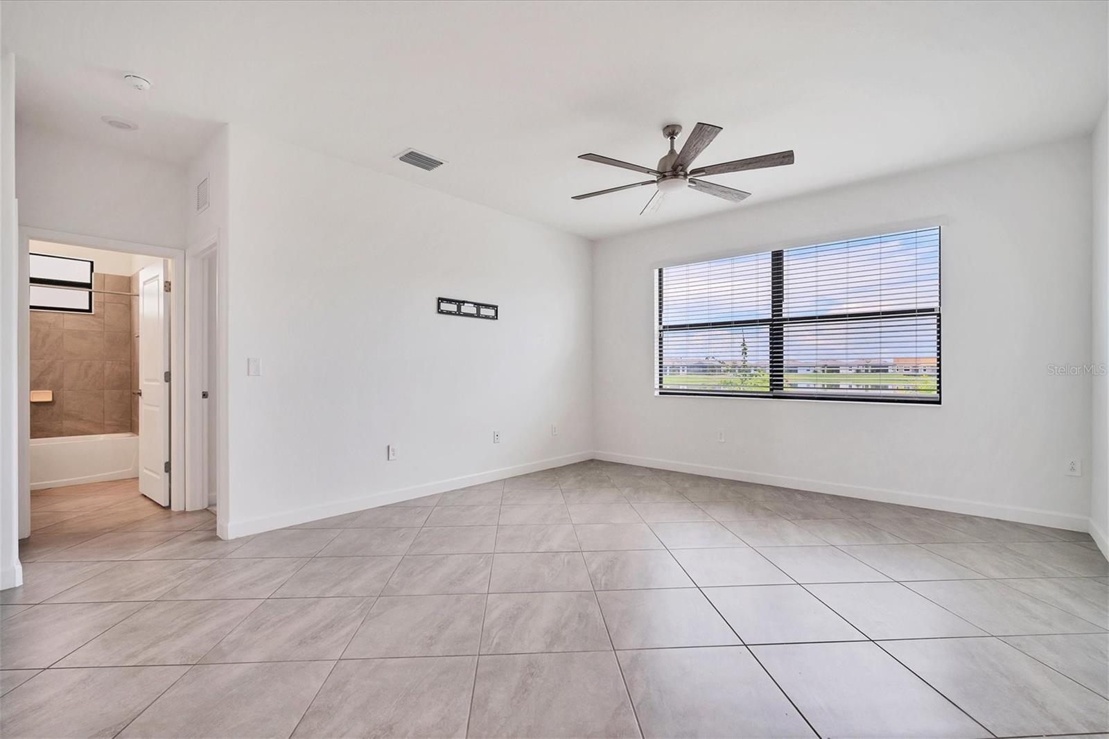 15527 ISLANDWALK AVE