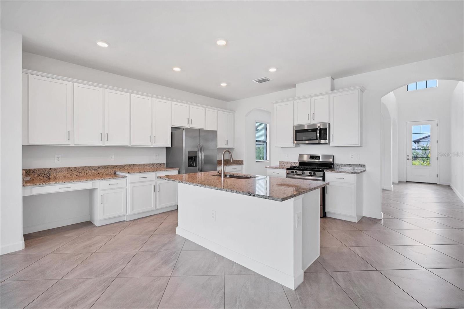 15527 ISLANDWALK AVE