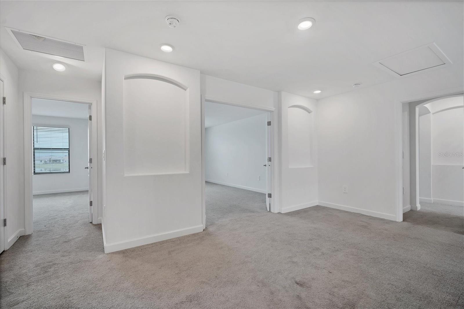 15527 ISLANDWALK AVE