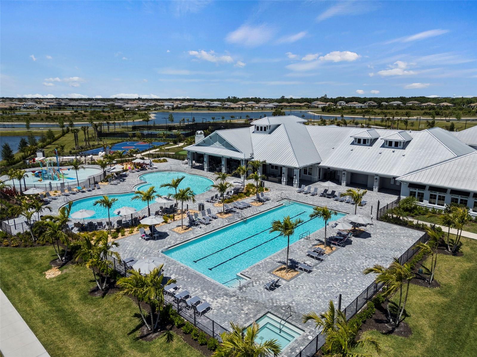 15527 ISLANDWALK AVE