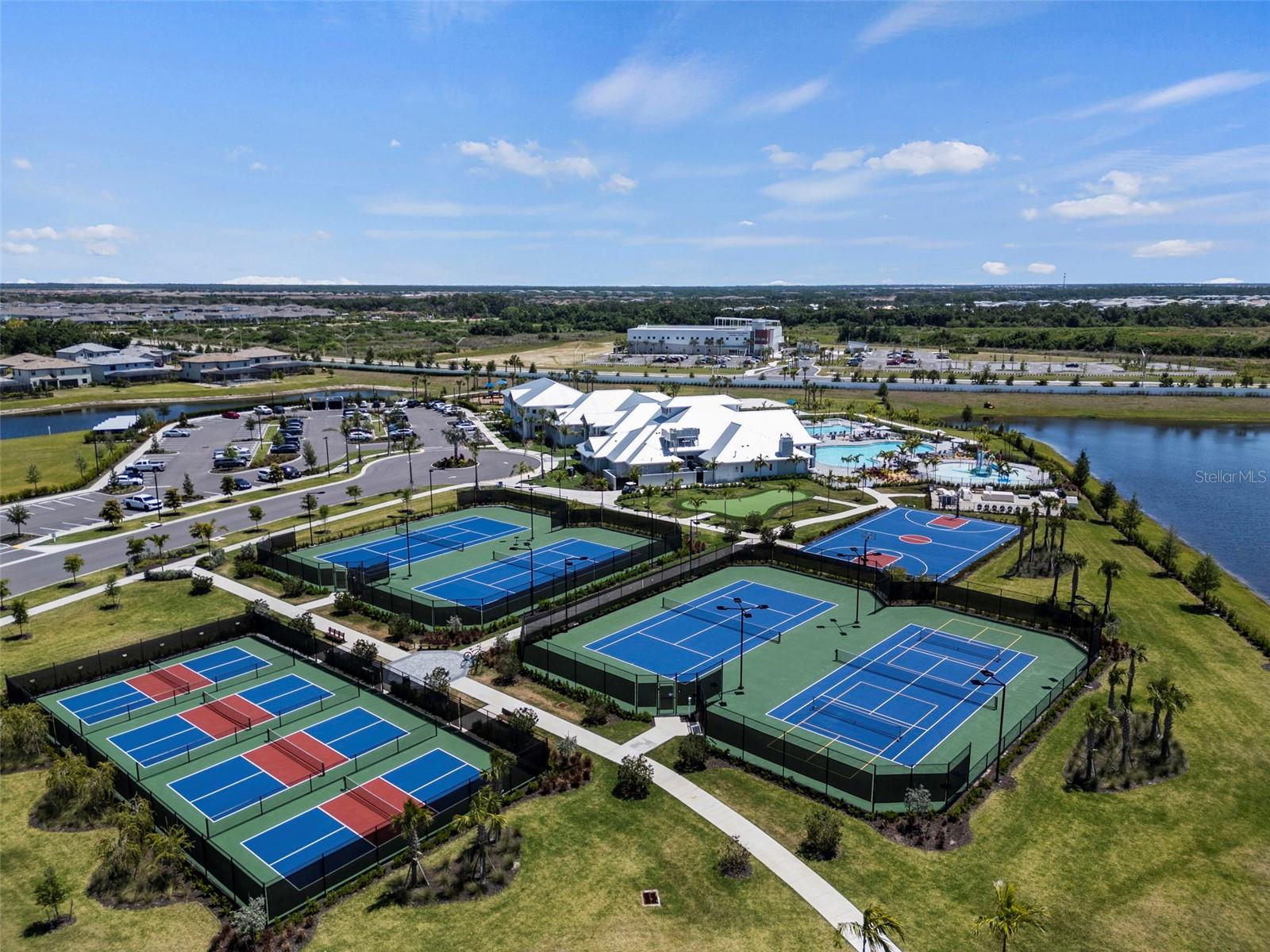 15527 ISLANDWALK AVE