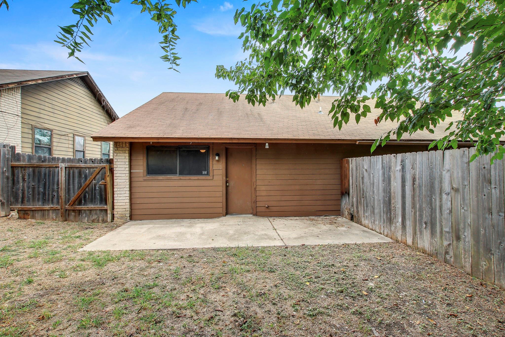 903 Milford WAY