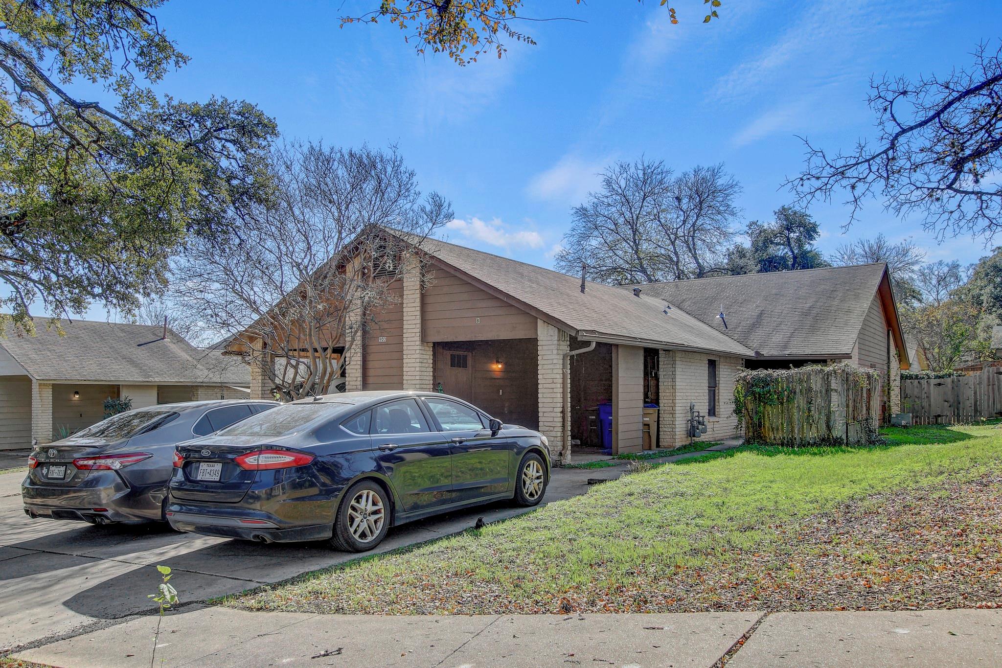 903 Milford WAY