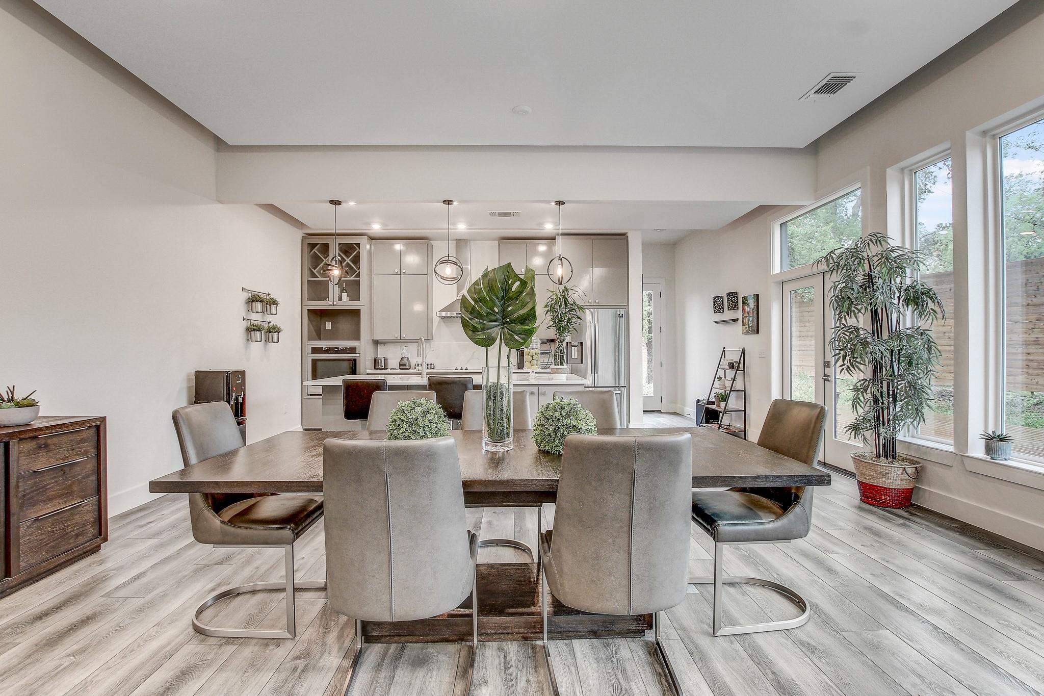 11300 Lake DR