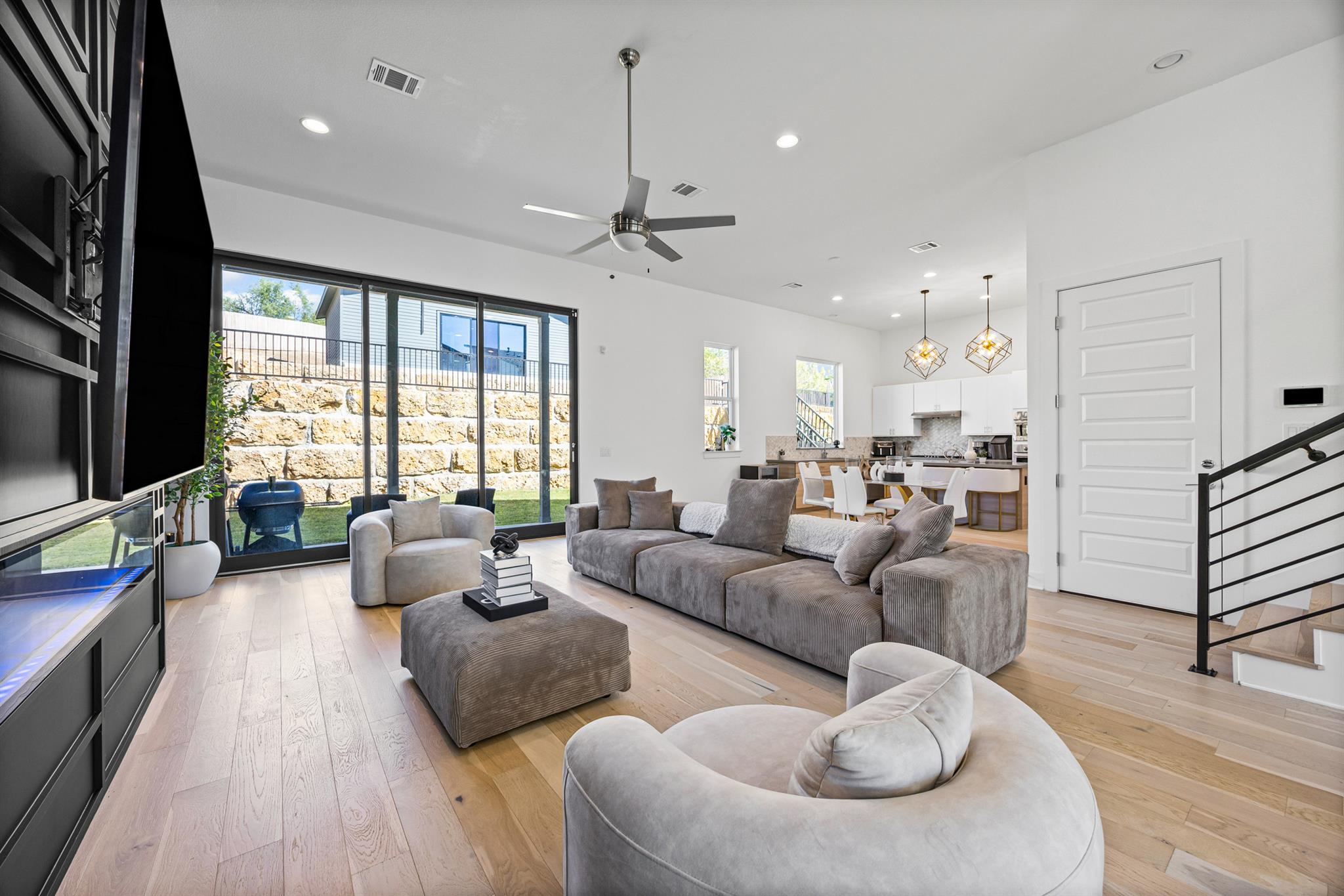 5341 Agatha CIR