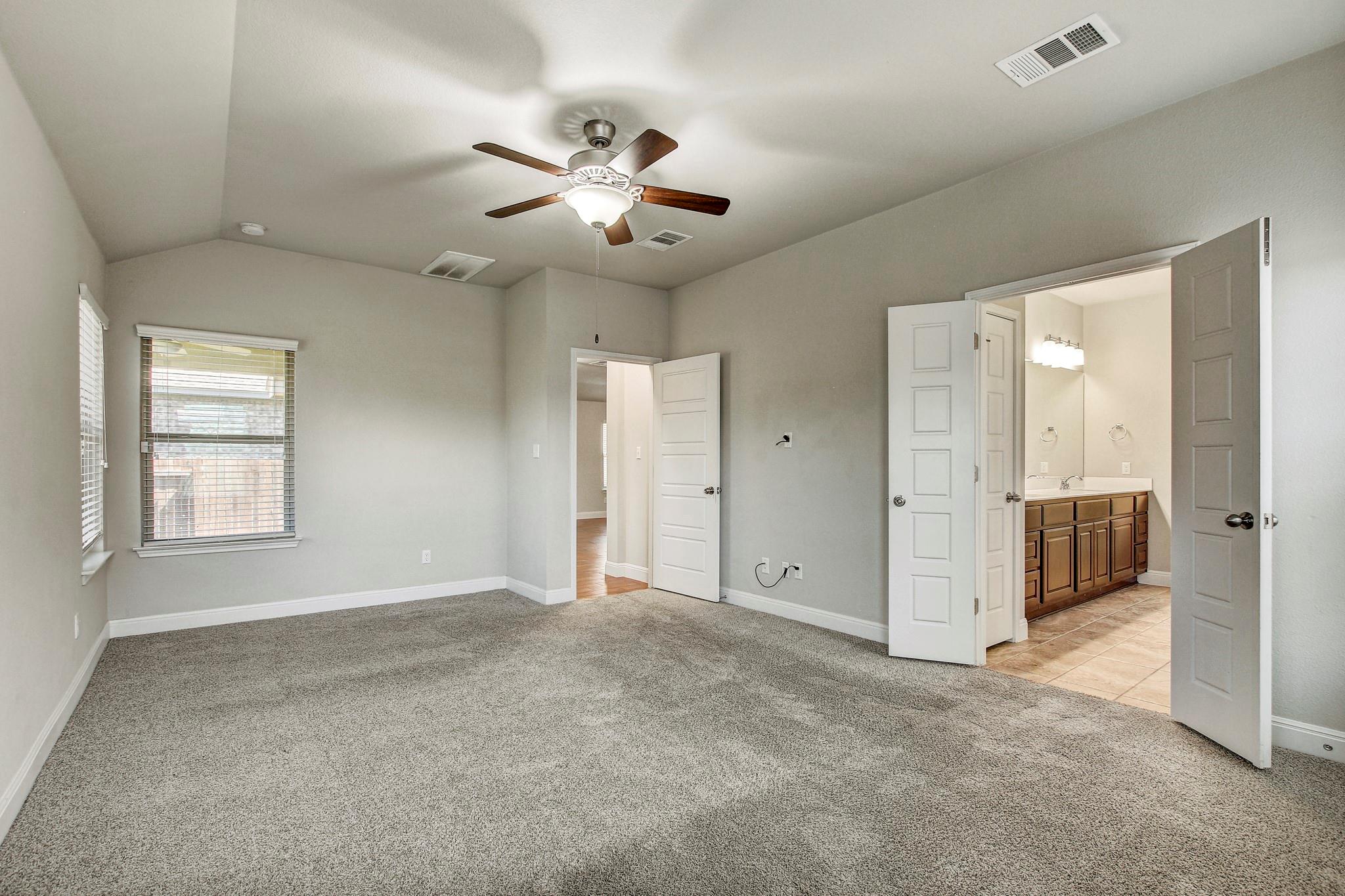 1104 Chad DR