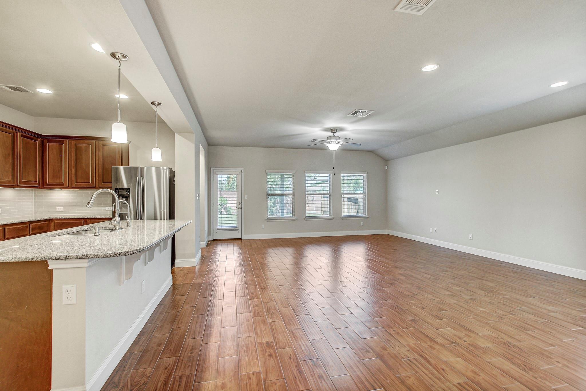 1104 Chad DR
