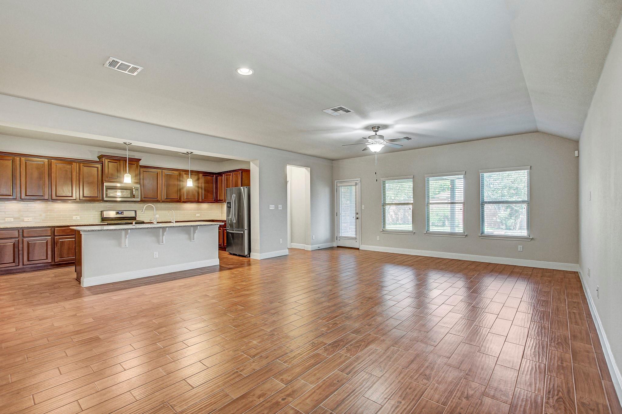 1104 Chad DR