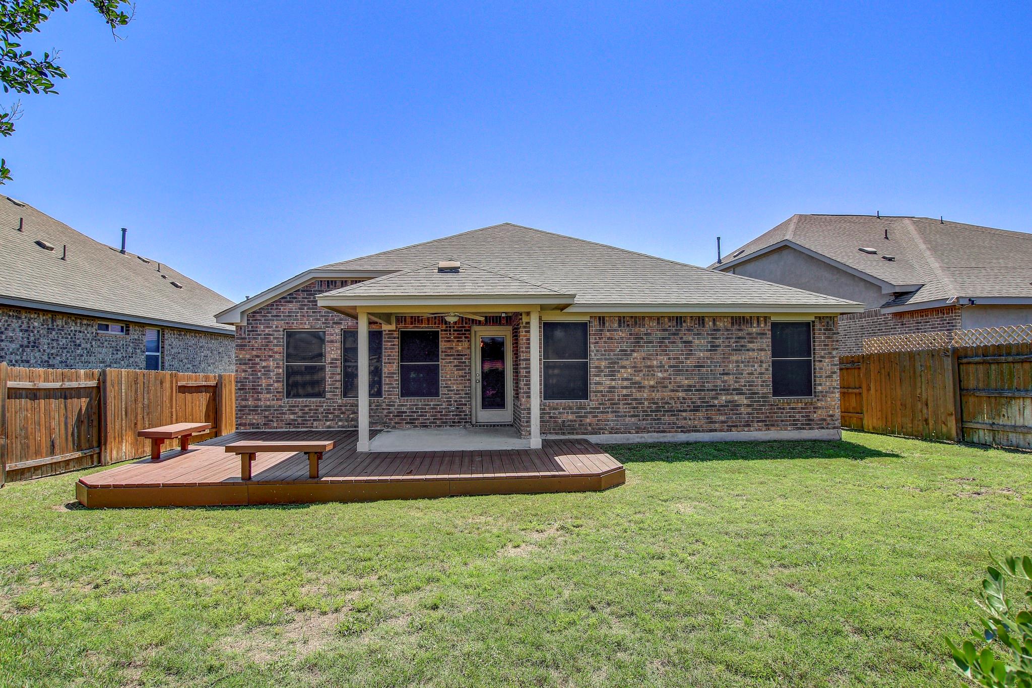 1104 Chad DR