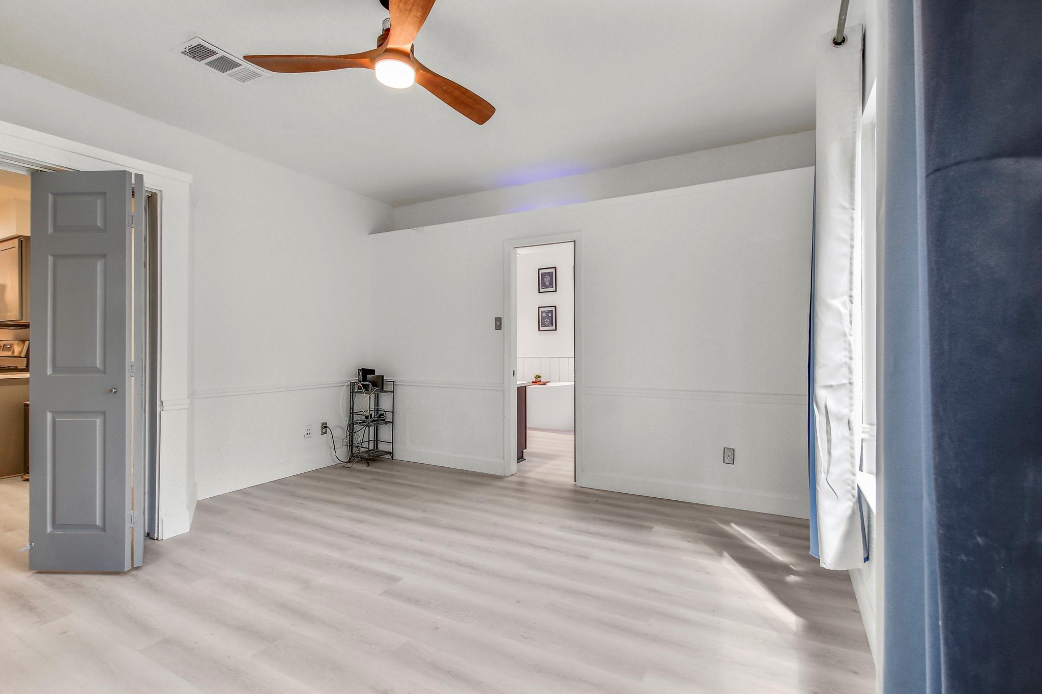 12319 Wycliff LN