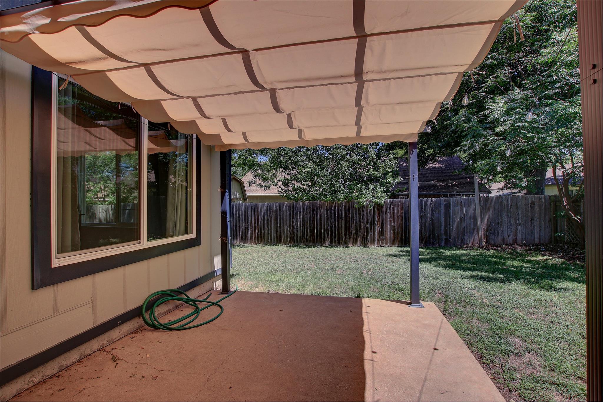12319 Wycliff LN