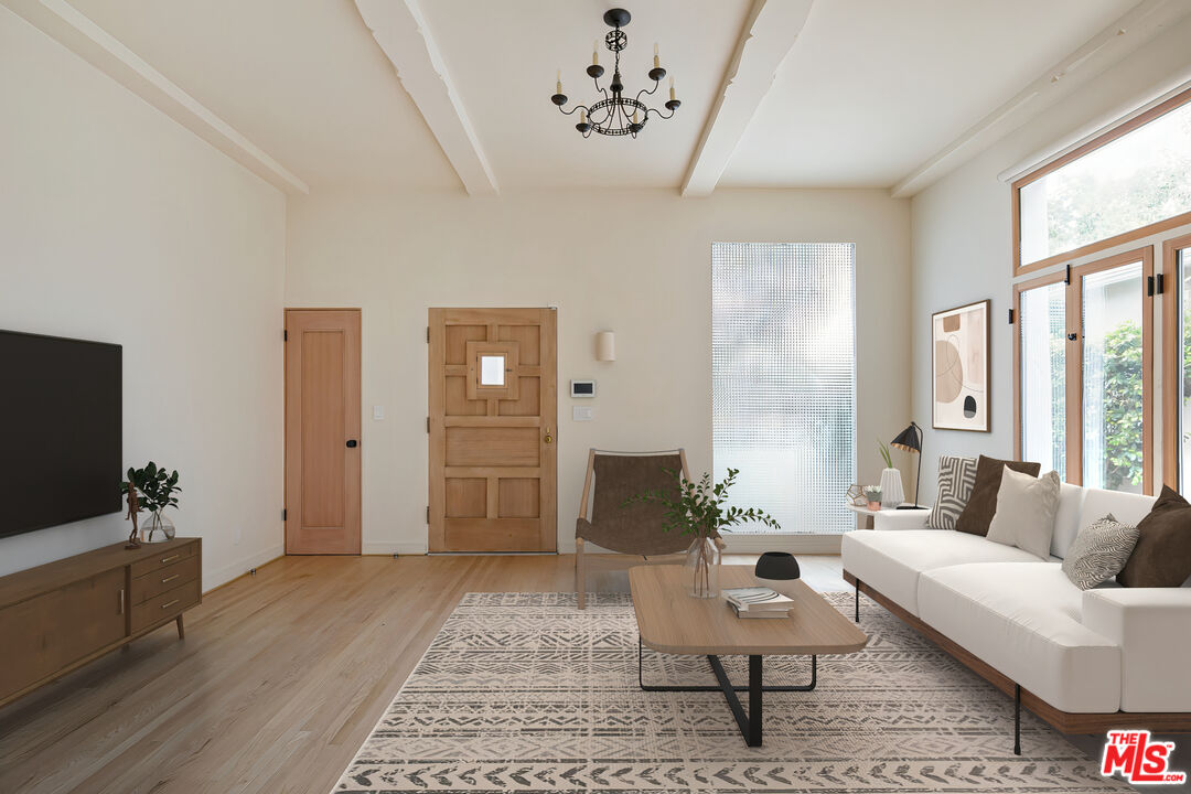 6277 Commodore Sloat Dr