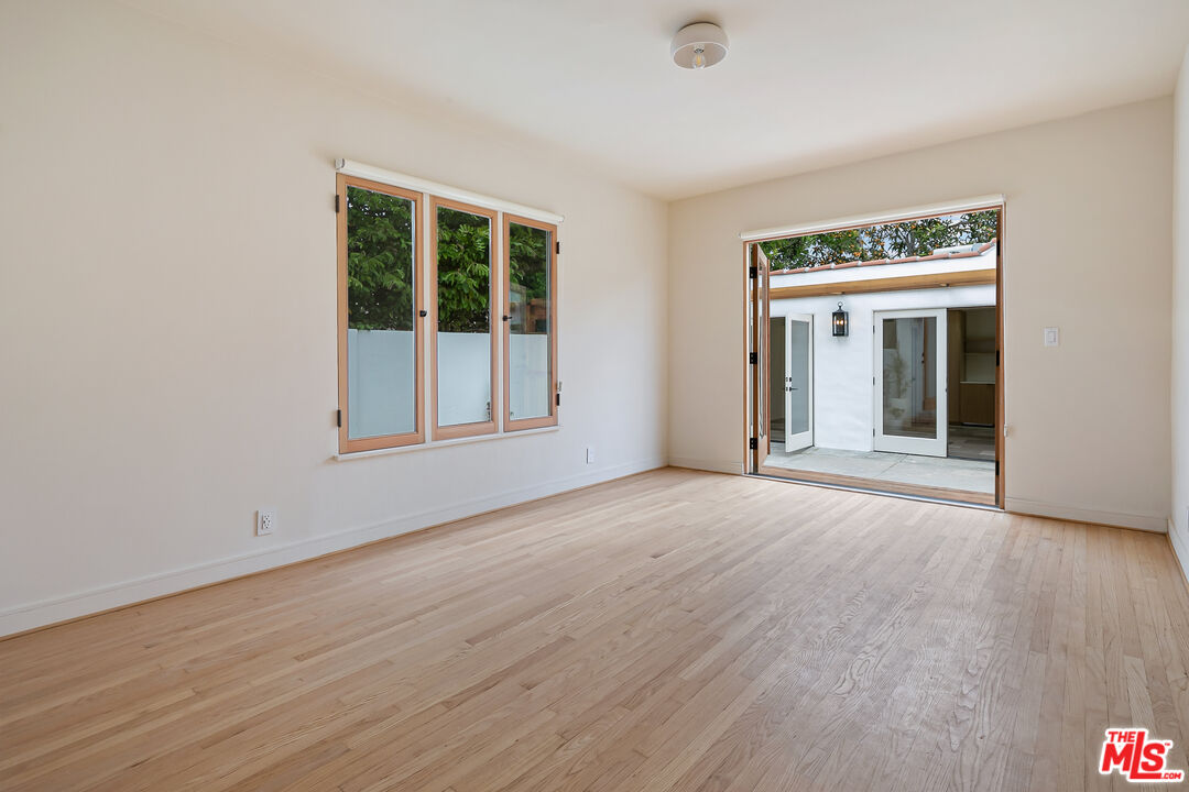 6277 Commodore Sloat Dr