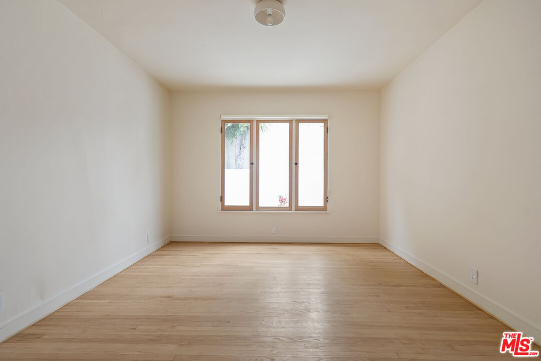 6277 Commodore Sloat Dr