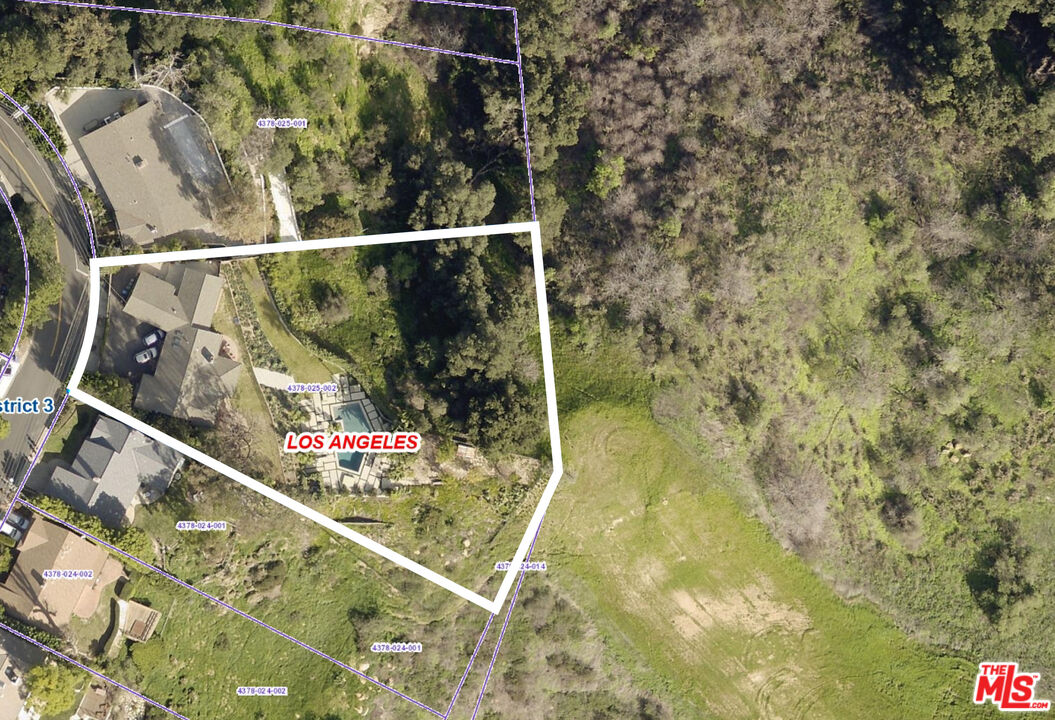 2618 Roscomare Rd