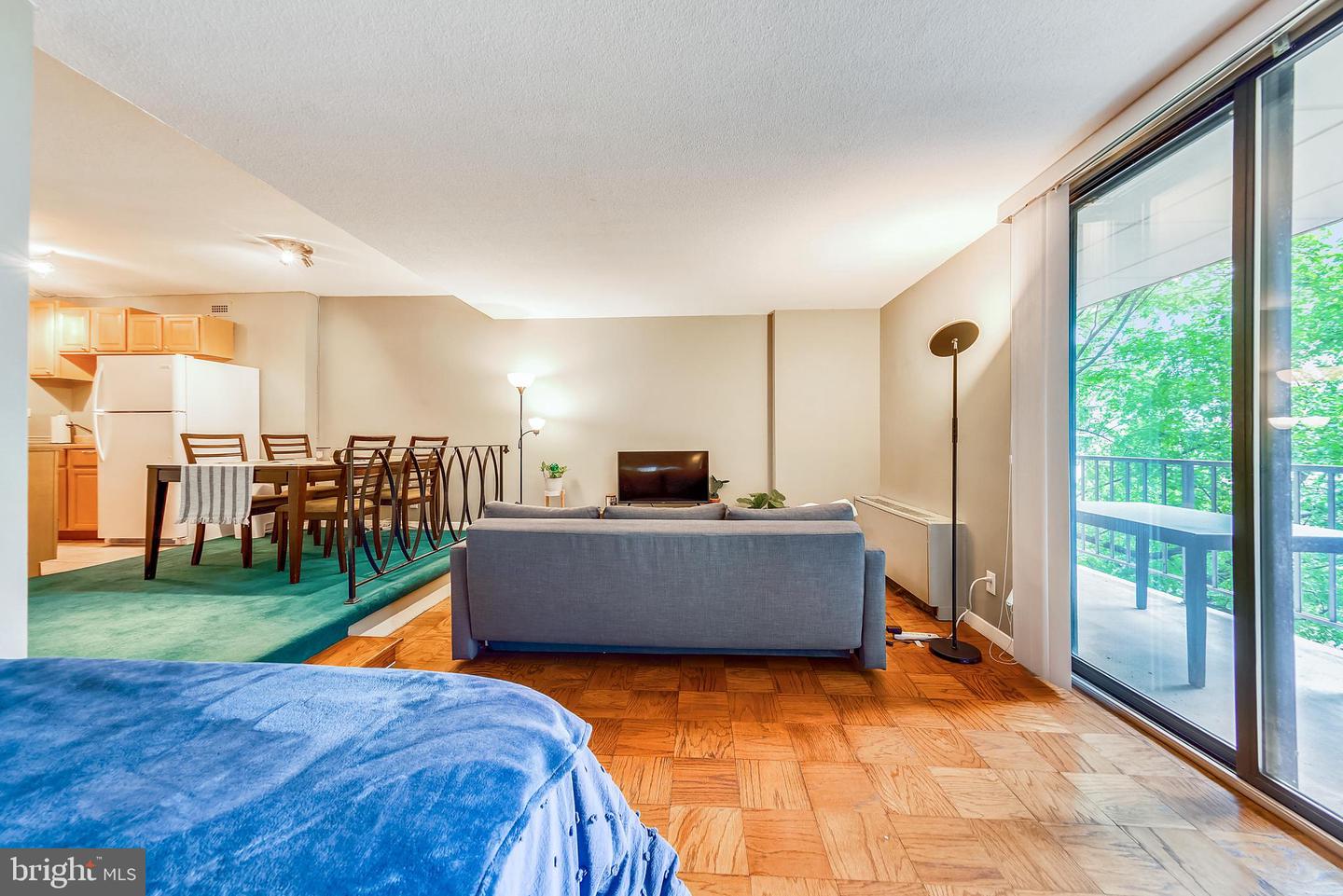2201 L STREET NW Unit: 520