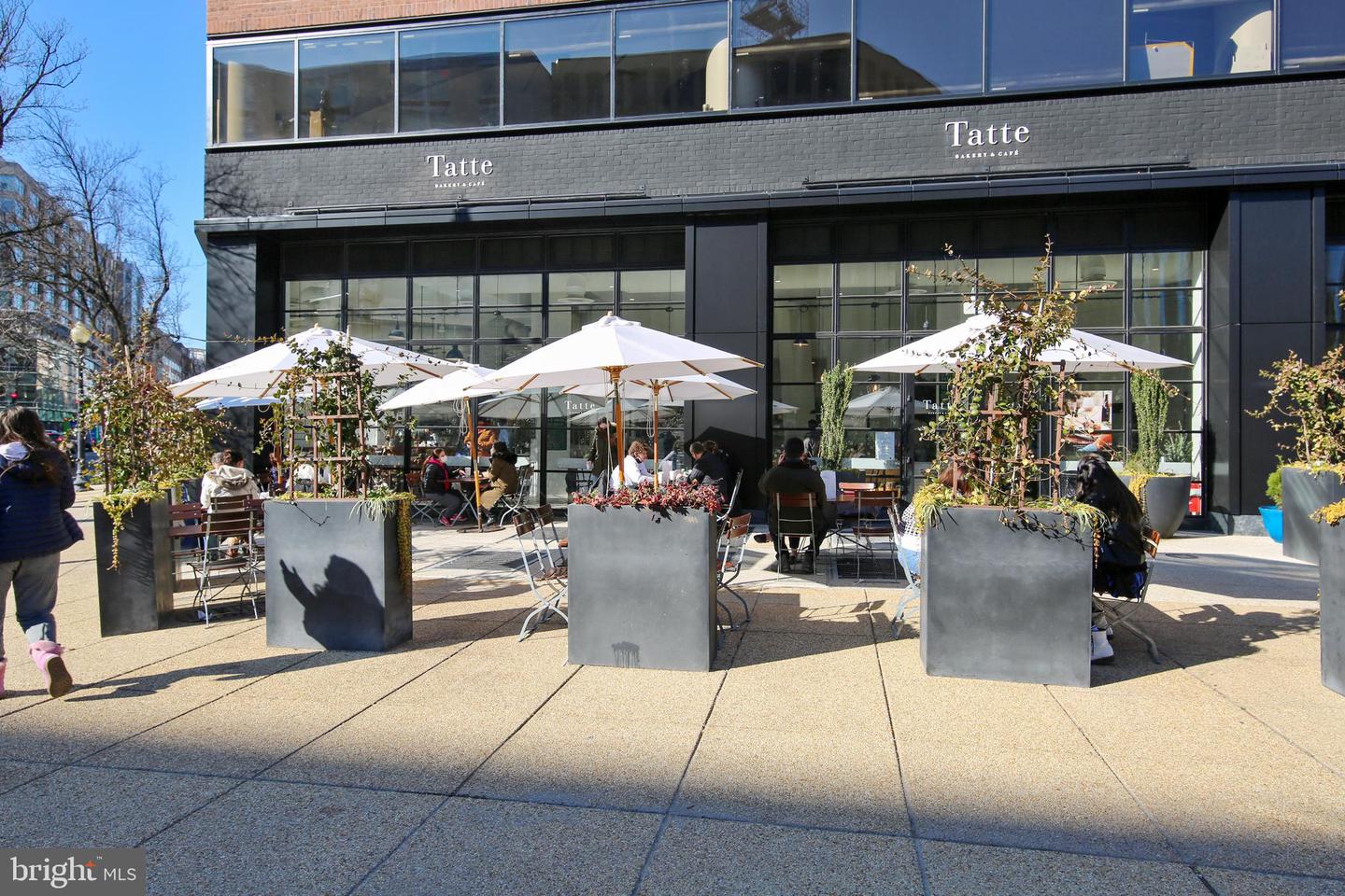2201 L STREET NW Unit: 520
