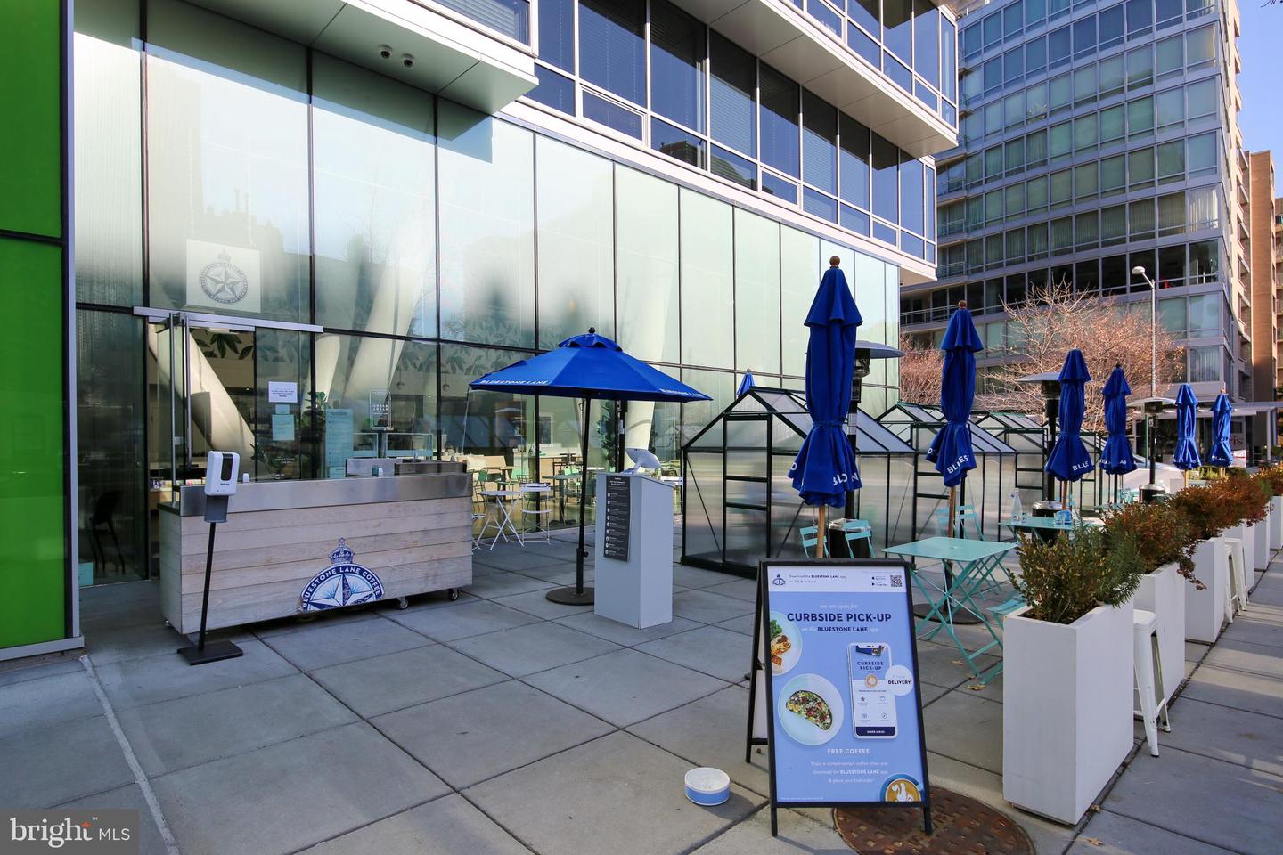 2201 L STREET NW Unit: 520
