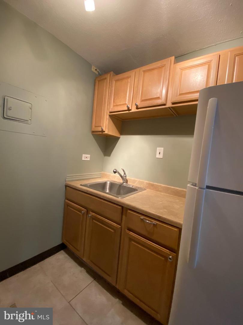 2201 L STREET NW Unit: 520