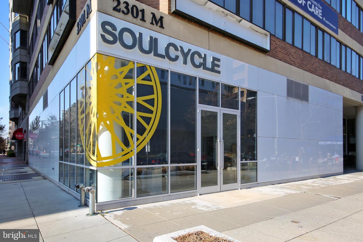 2201 L STREET NW Unit: 520