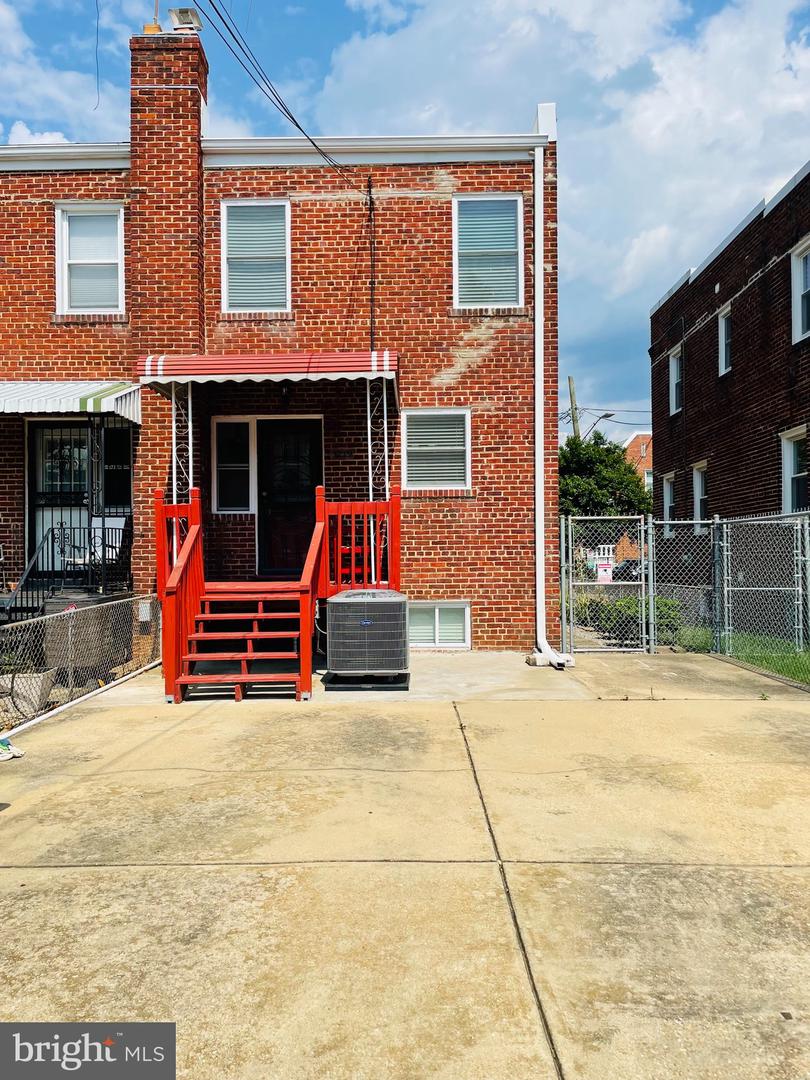 3219 12TH PLACE SE