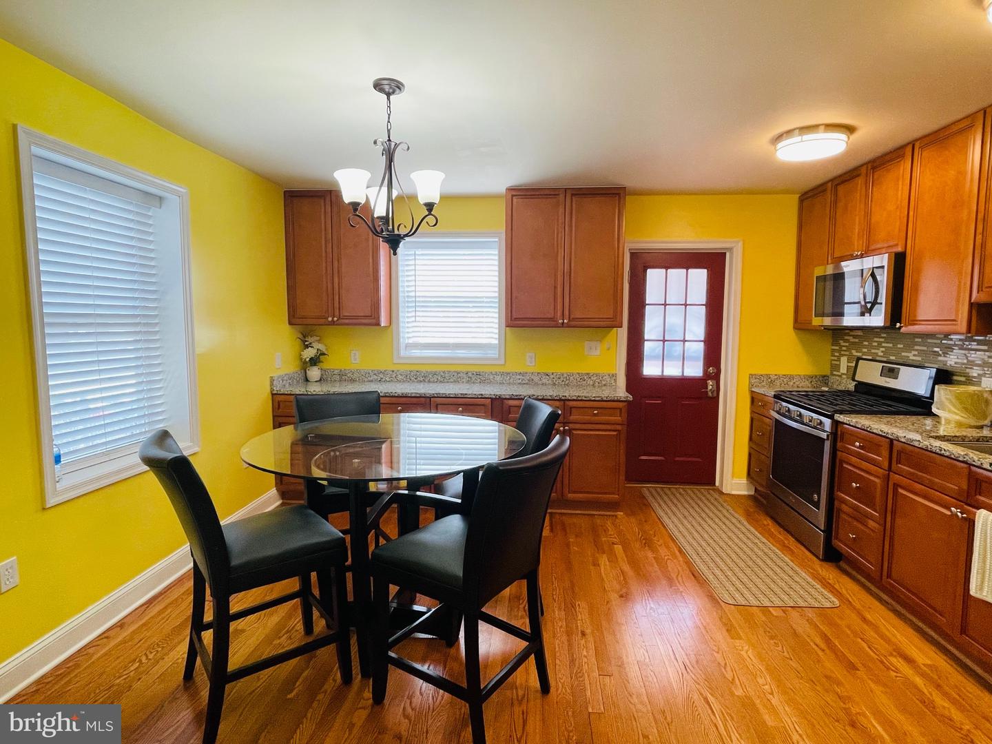 3219 12TH PLACE SE