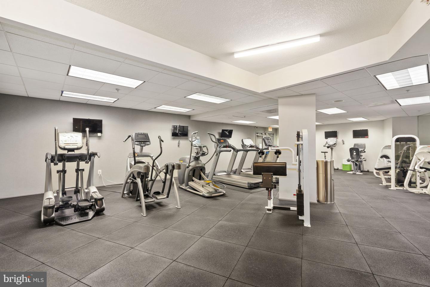 400 MASSACHUSETTS AVENUE NW Unit: 513