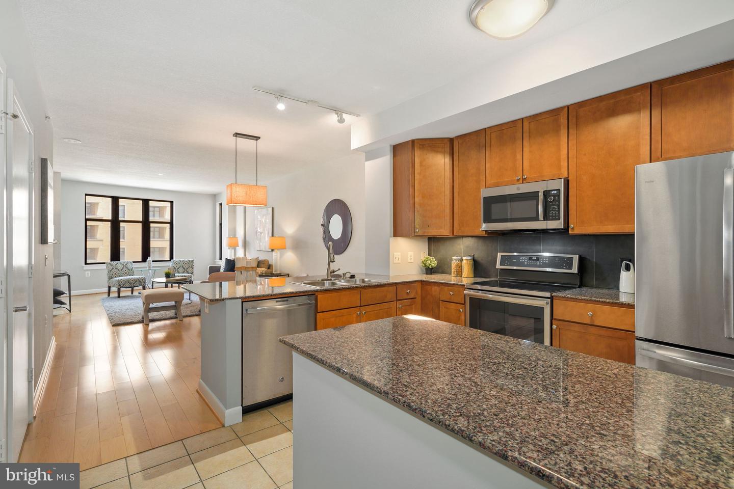 400 MASSACHUSETTS AVENUE NW Unit: 513