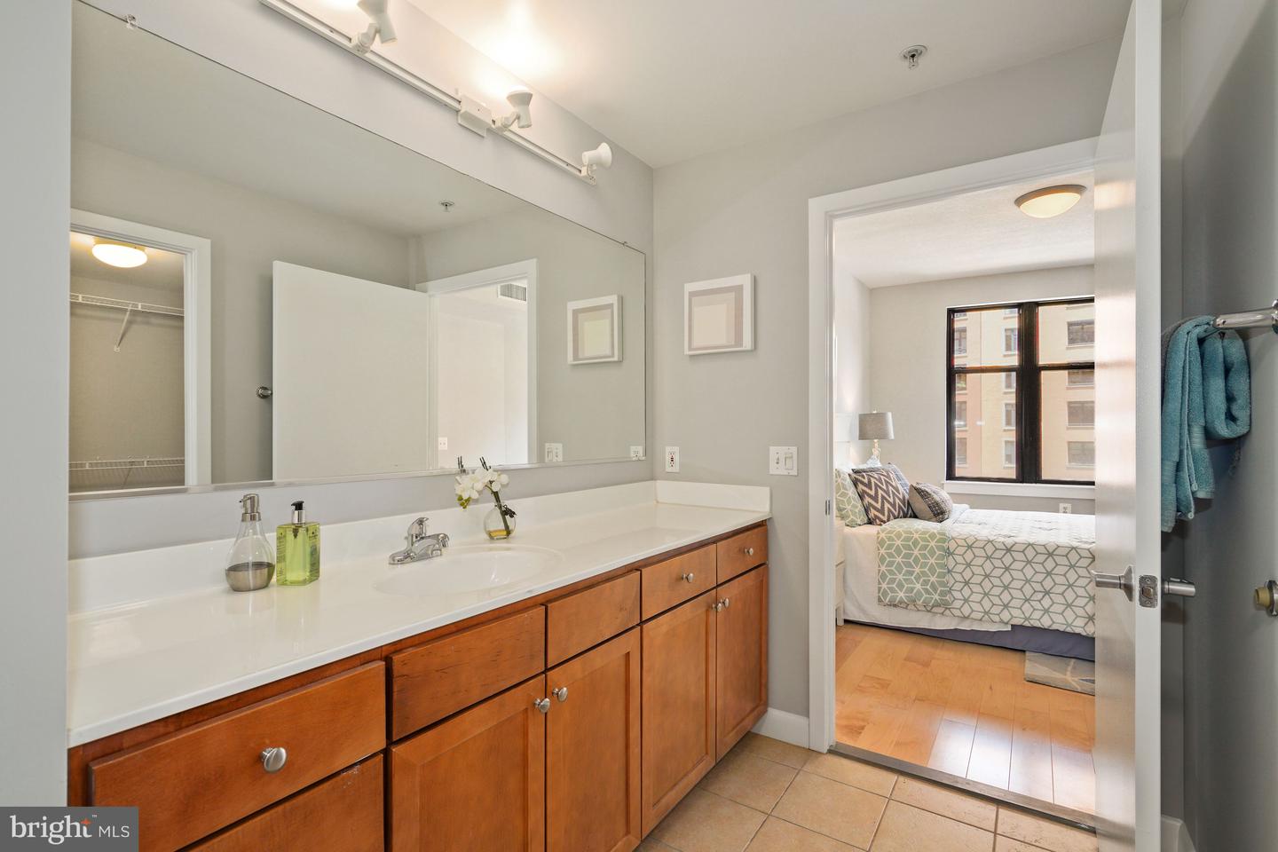 400 MASSACHUSETTS AVENUE NW Unit: 513