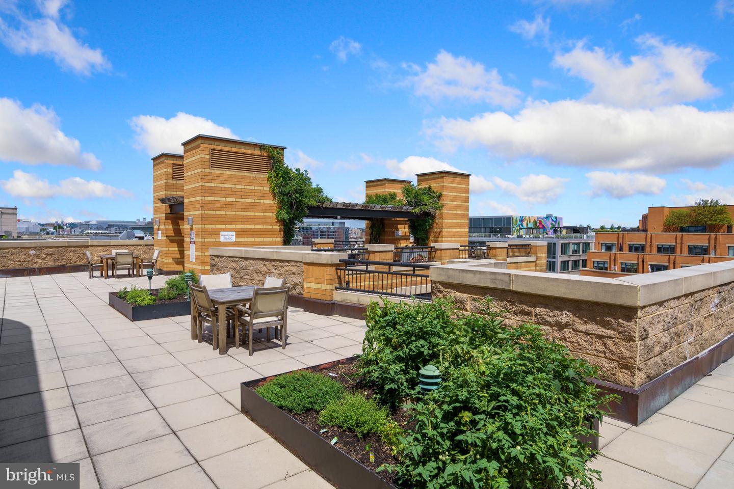 400 MASSACHUSETTS AVENUE NW Unit: 513