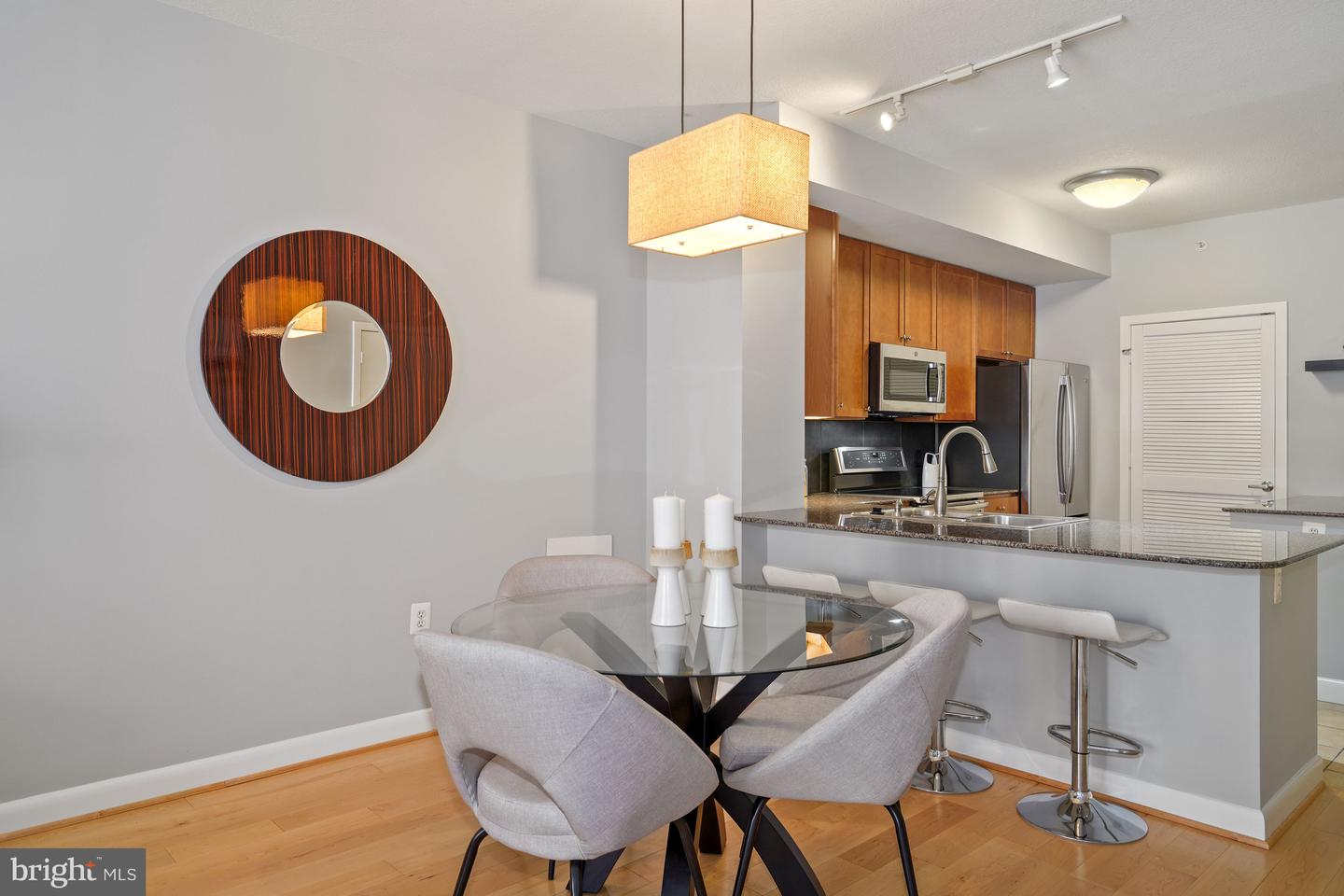400 MASSACHUSETTS AVENUE NW Unit: 513