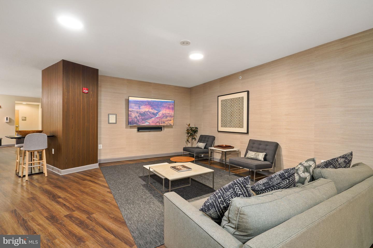 400 MASSACHUSETTS AVENUE NW Unit: 513