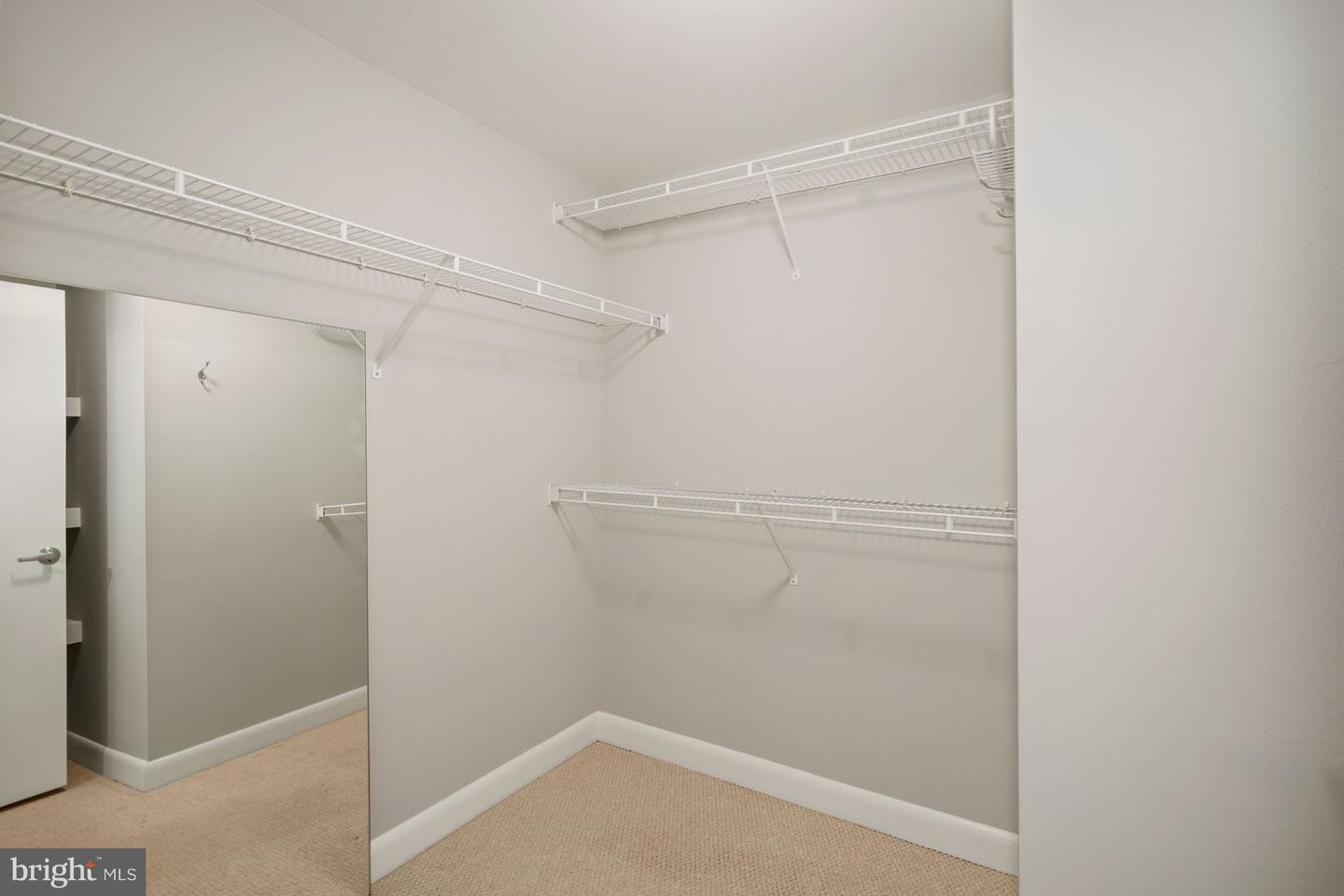 400 MASSACHUSETTS AVENUE NW Unit: 513