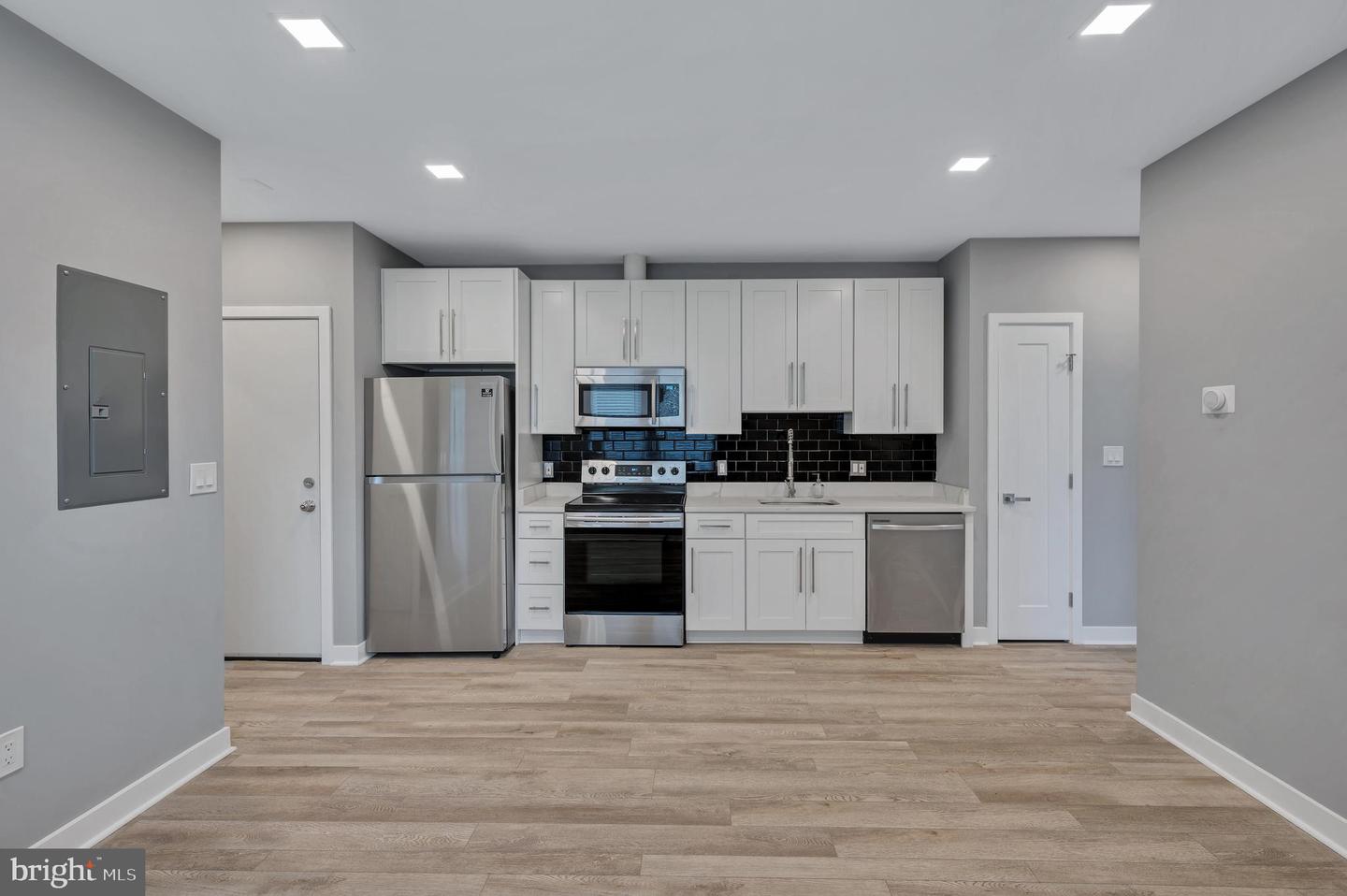 1617 CORCORAN STREET NE Unit: 1