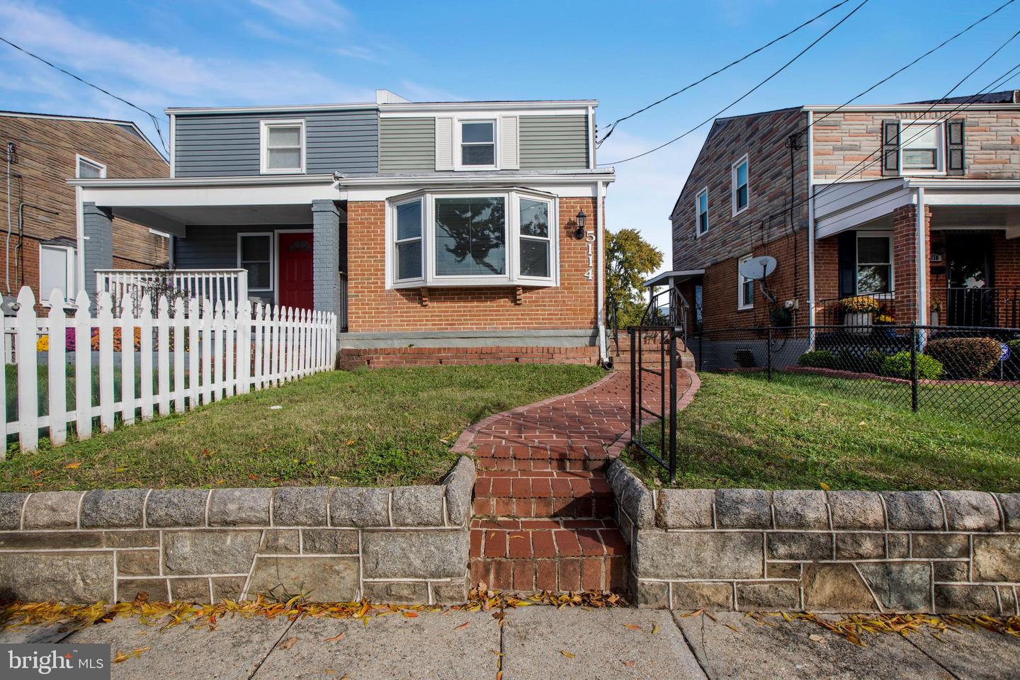 5114 JAY STREET NE