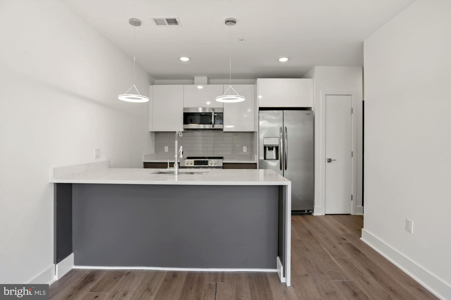 2027 RHODE ISLAND AVENUE NE Unit: 302