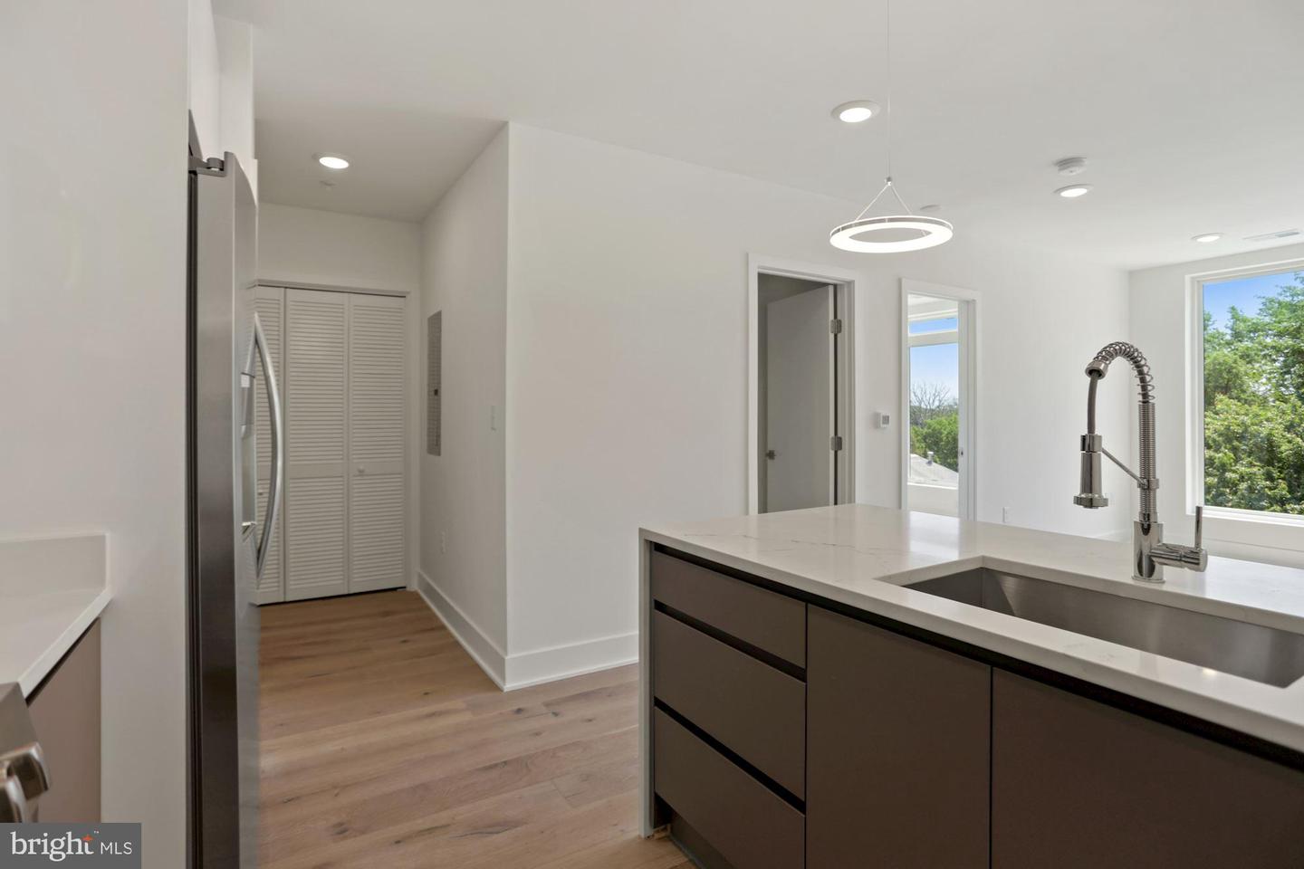 2027 RHODE ISLAND AVENUE NE Unit: 302