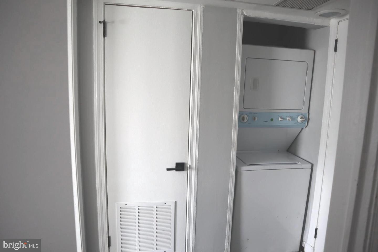 2012 FORT DAVIS STREET SE Unit: 102