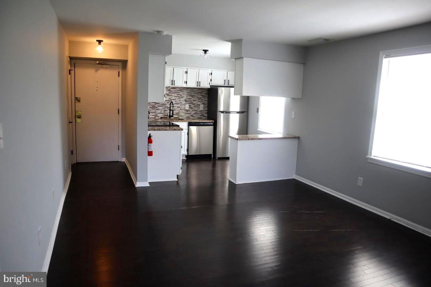 2012 FORT DAVIS STREET SE Unit: 102