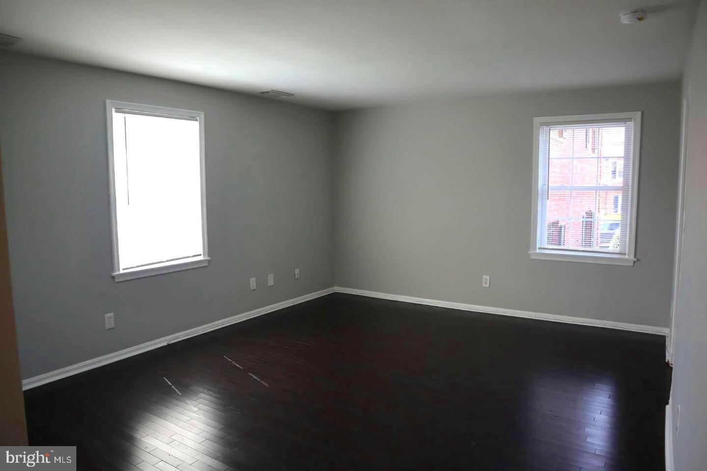 2012 FORT DAVIS STREET SE Unit: 102