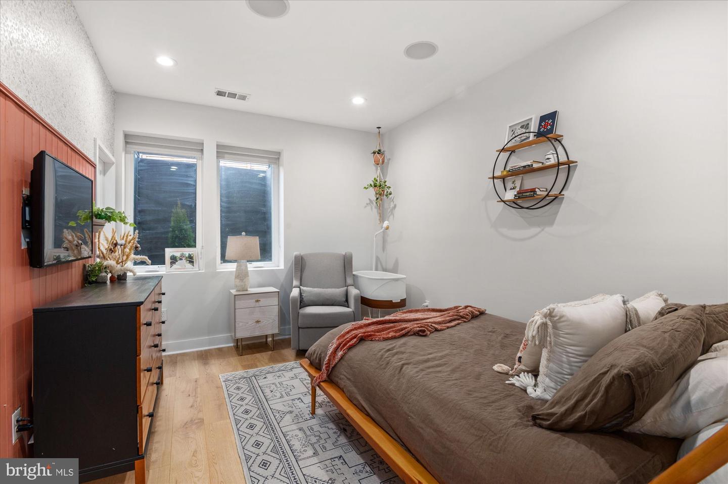 1151 OATES STREET NE Unit: 1